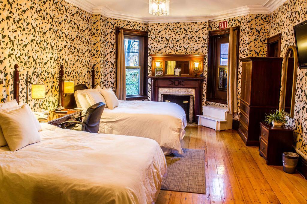 Beacon Inn 1087 Μπρούκλαϊν Δωμάτιο φωτογραφία